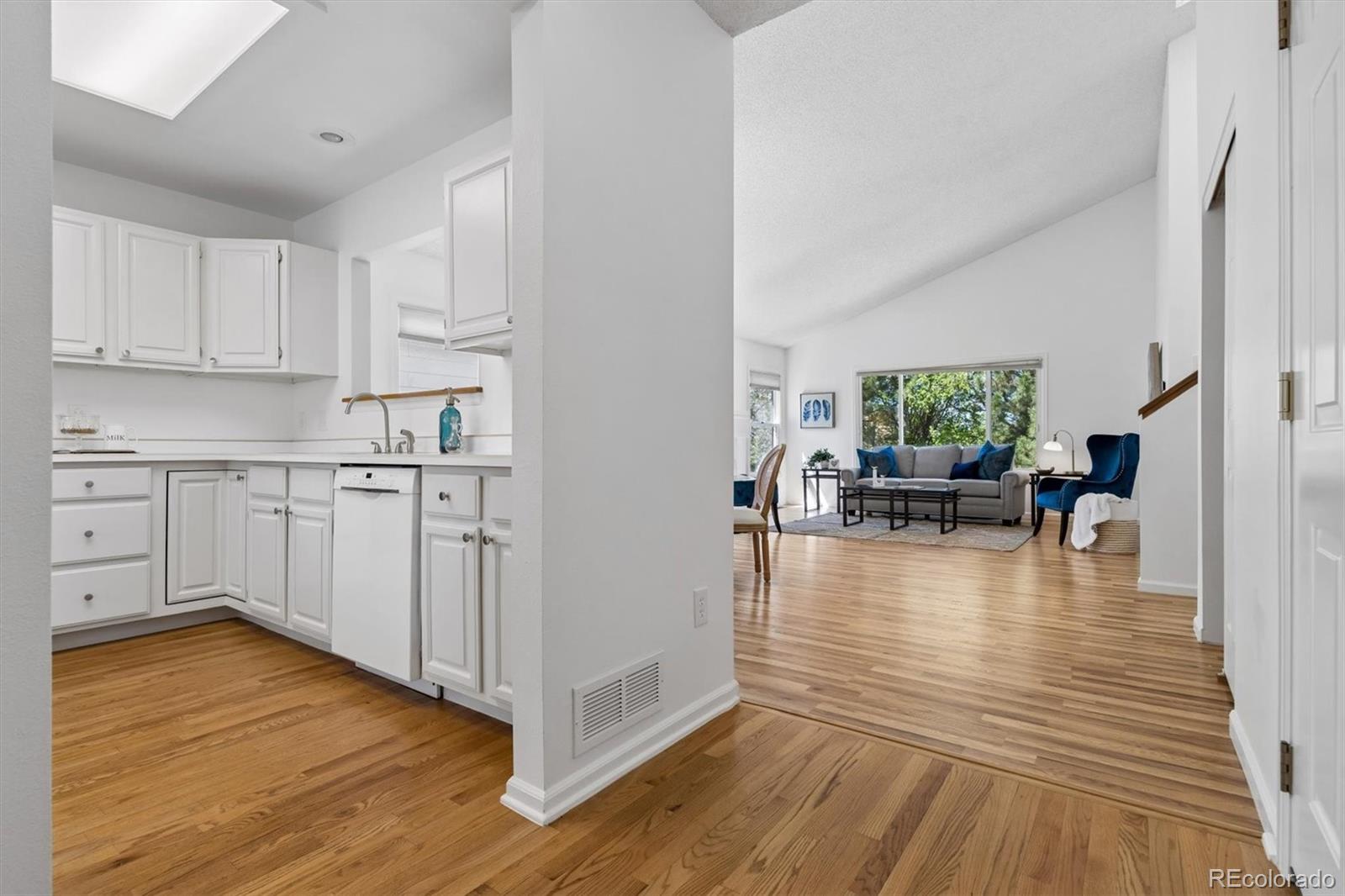 MLS Image #9 for 8040 e dartmouth avenue,denver, Colorado