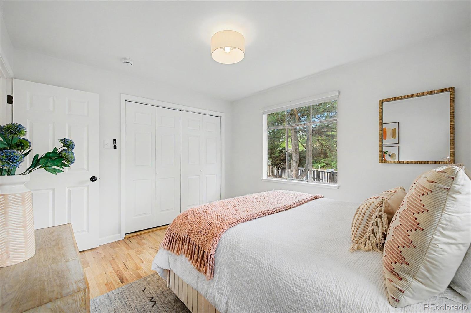 MLS Image #28 for 3201 e yale way,denver, Colorado