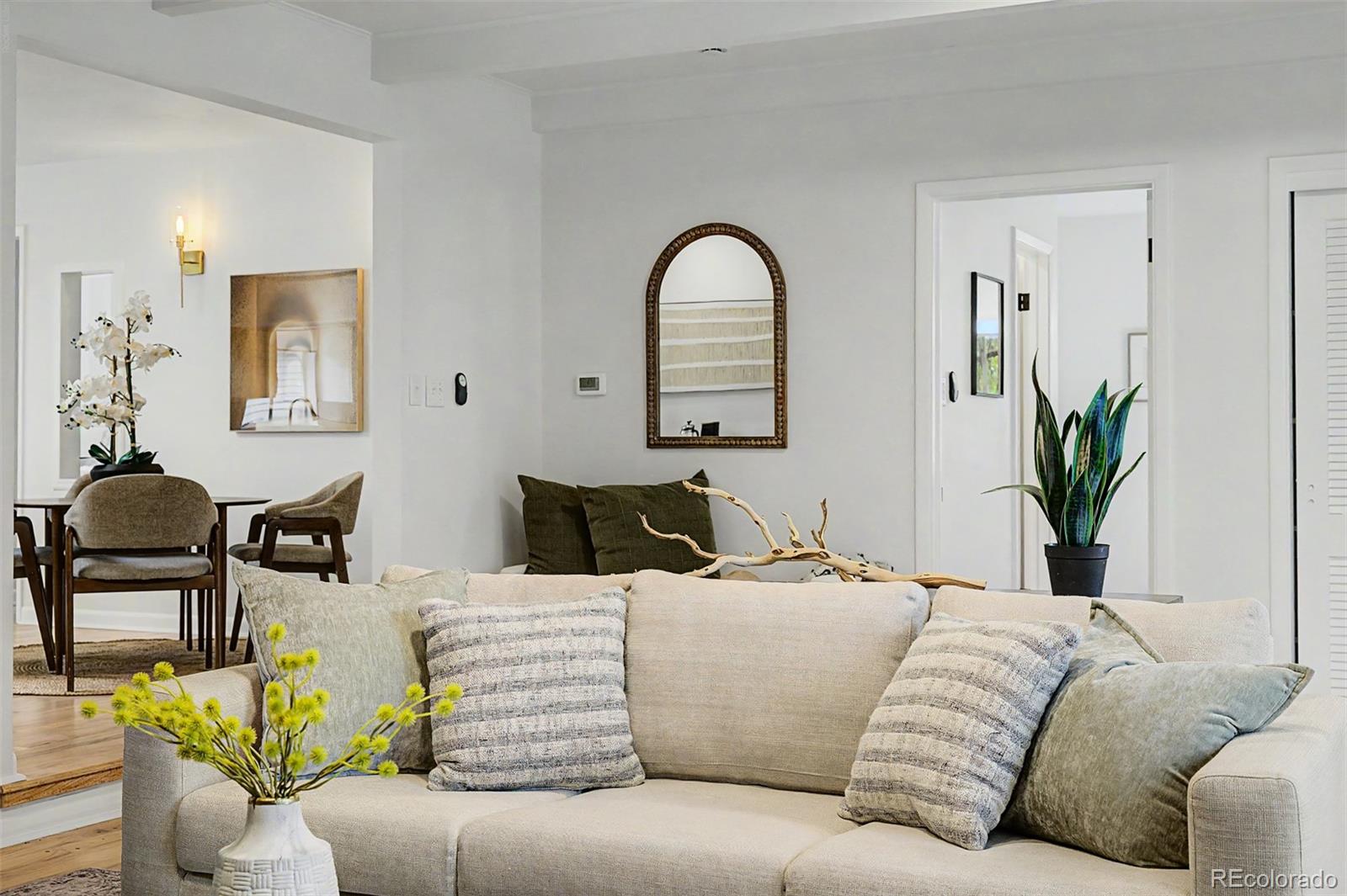 MLS Image #7 for 3201 e yale way,denver, Colorado