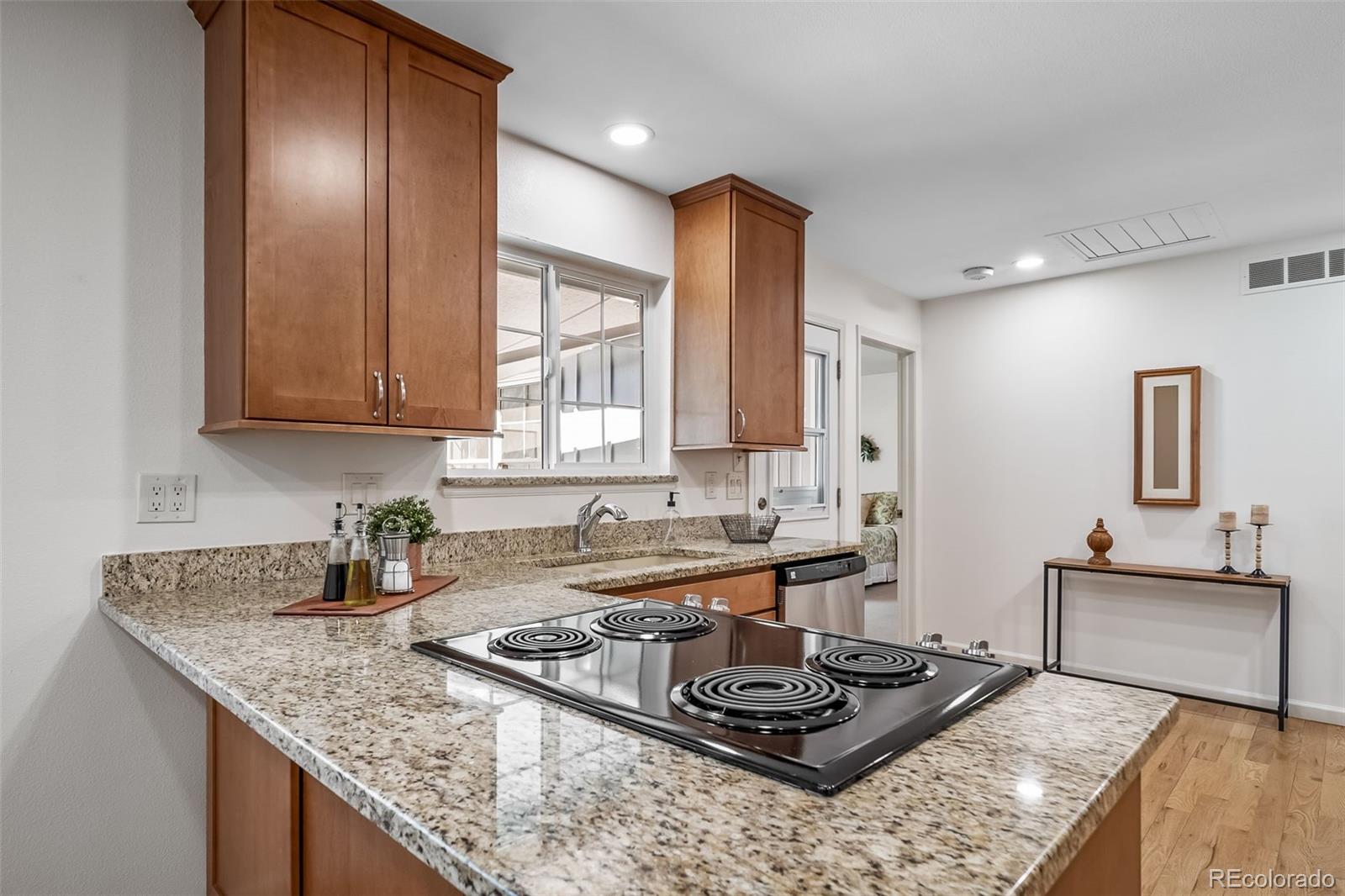 MLS Image #15 for 2598 e geddes place,centennial, Colorado