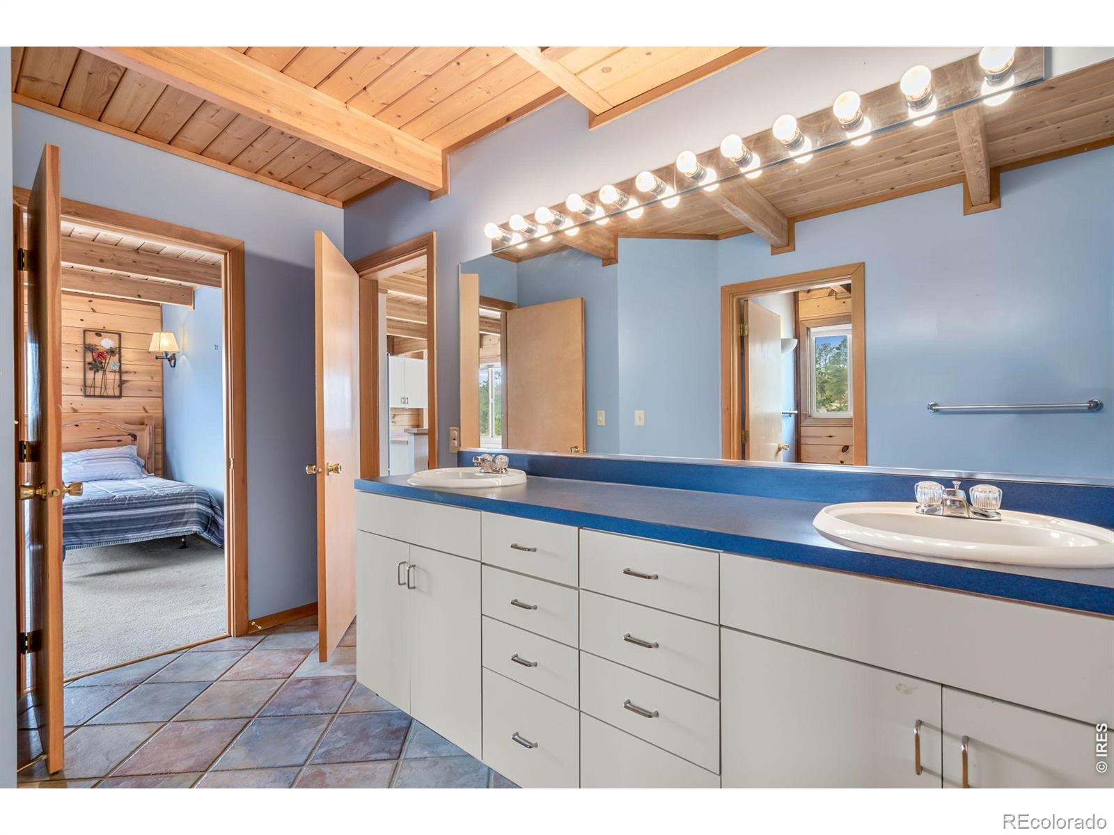 MLS Image #20 for 783  chimney rock drive,livermore, Colorado
