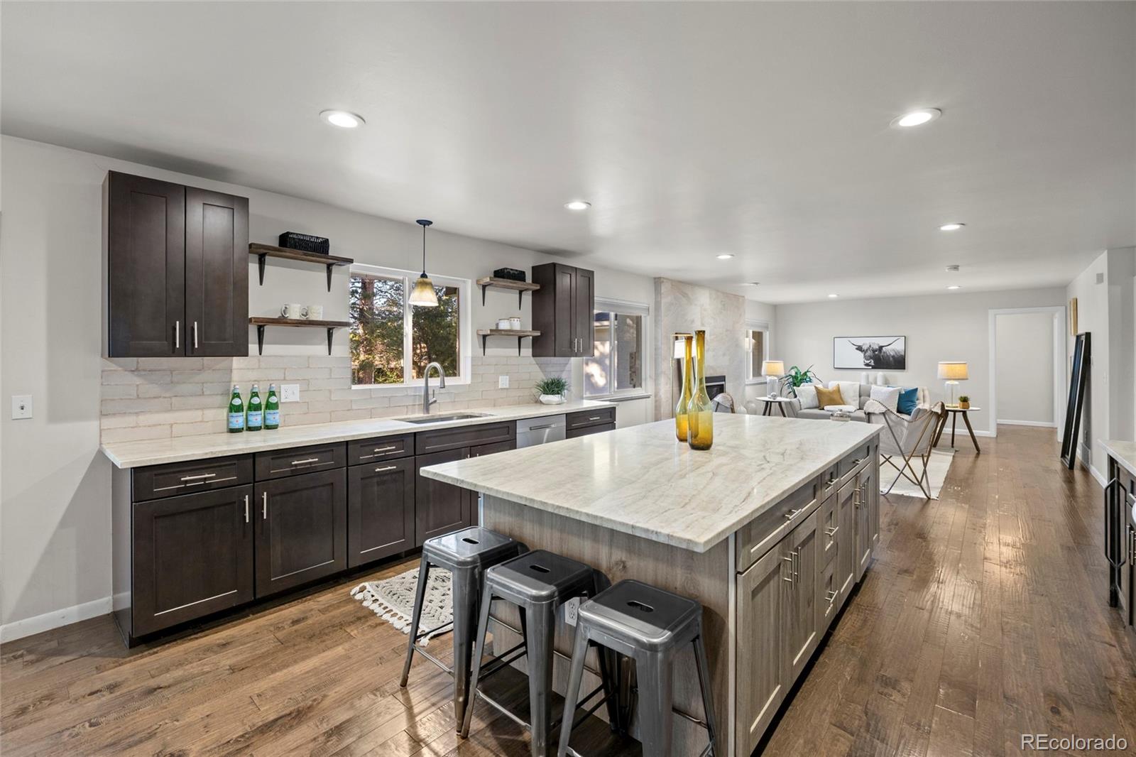 MLS Image #14 for 3941 s hillcrest drive,denver, Colorado