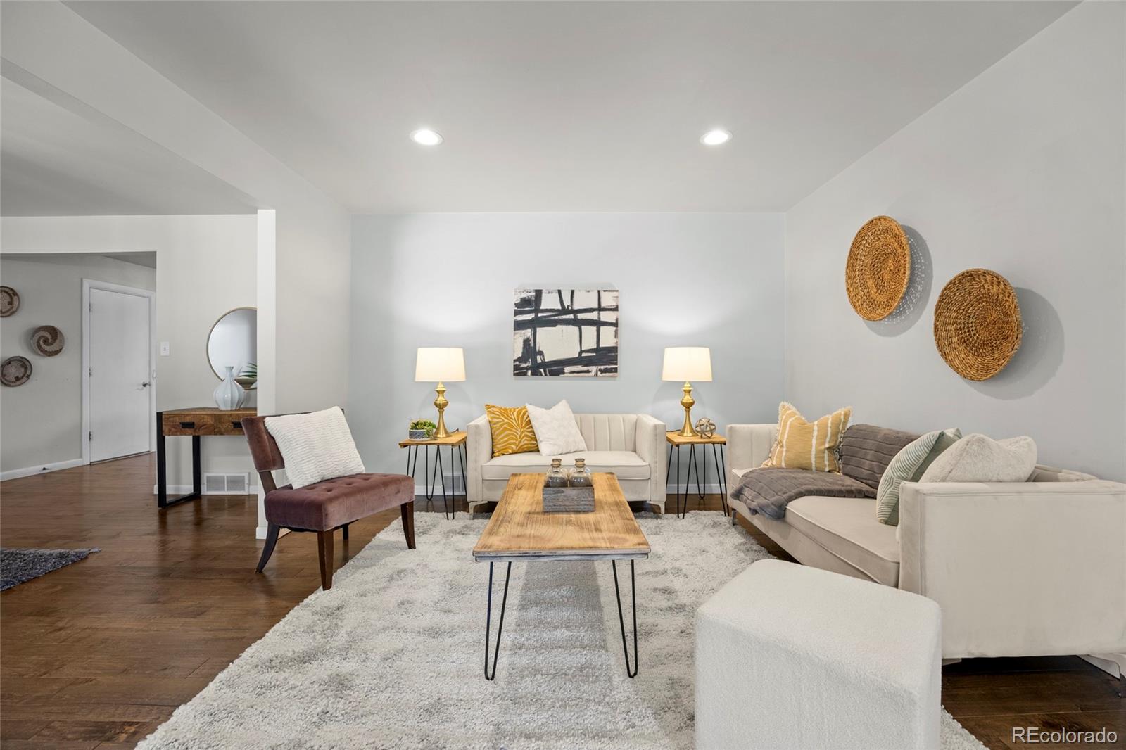 MLS Image #5 for 3941 s hillcrest drive,denver, Colorado