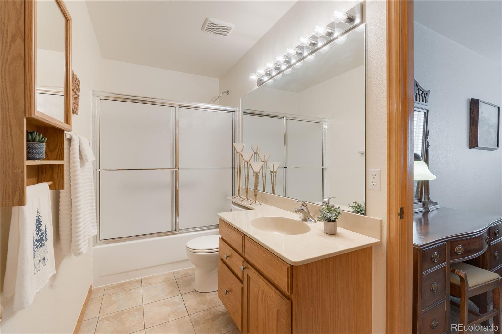 MLS Image #24 for 14155 w warren circle,lakewood, Colorado