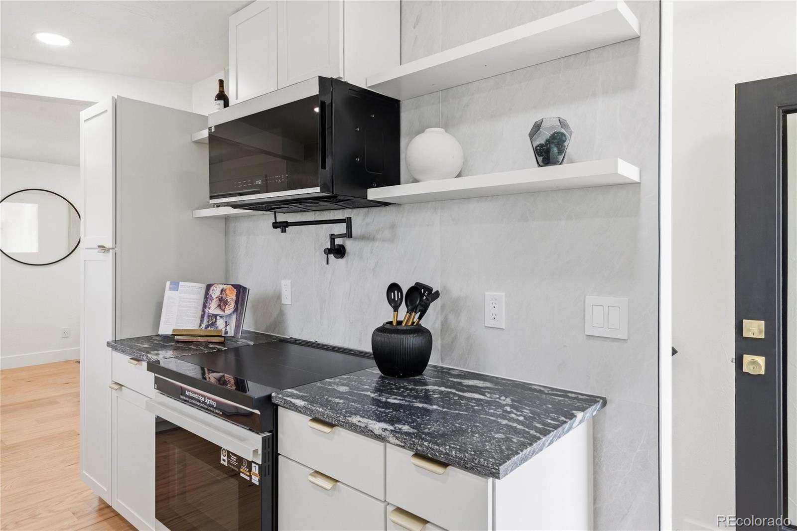 MLS Image #11 for 4581 s kalamath street,englewood, Colorado