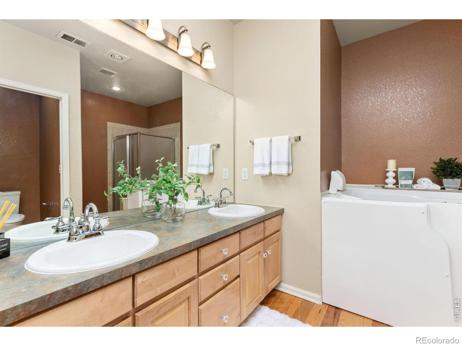 MLS Image #12 for 13803  legend way,broomfield, Colorado
