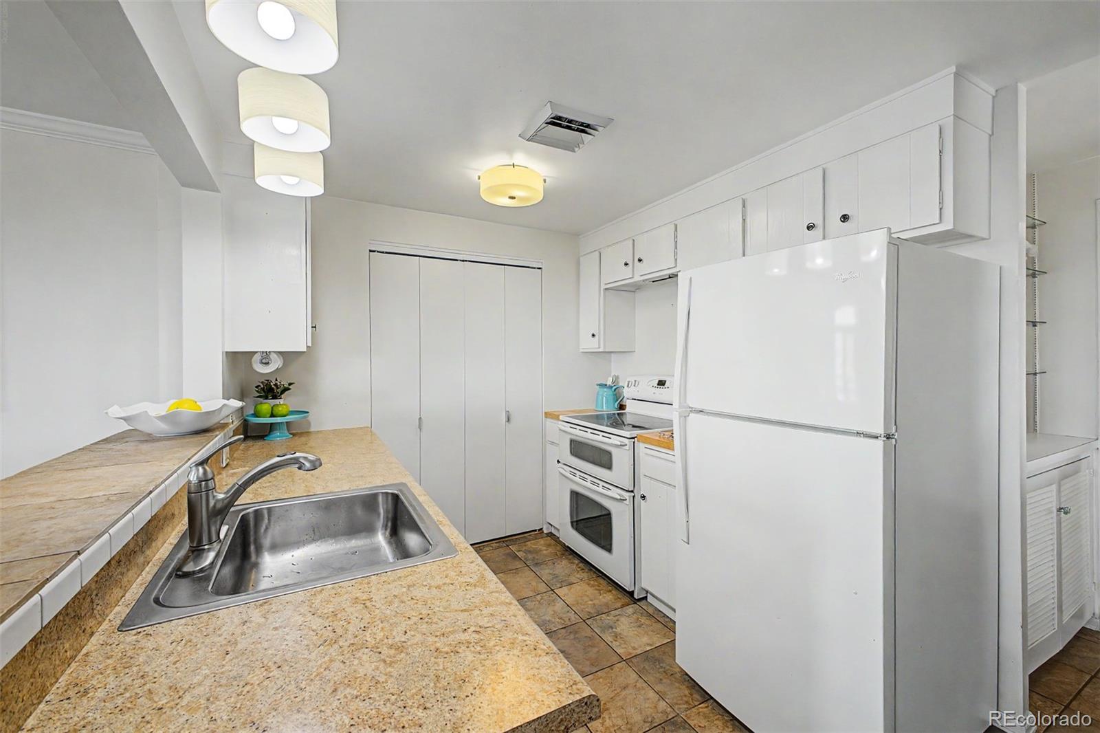 MLS Image #16 for 3131 e alameda avenue 601,denver, Colorado