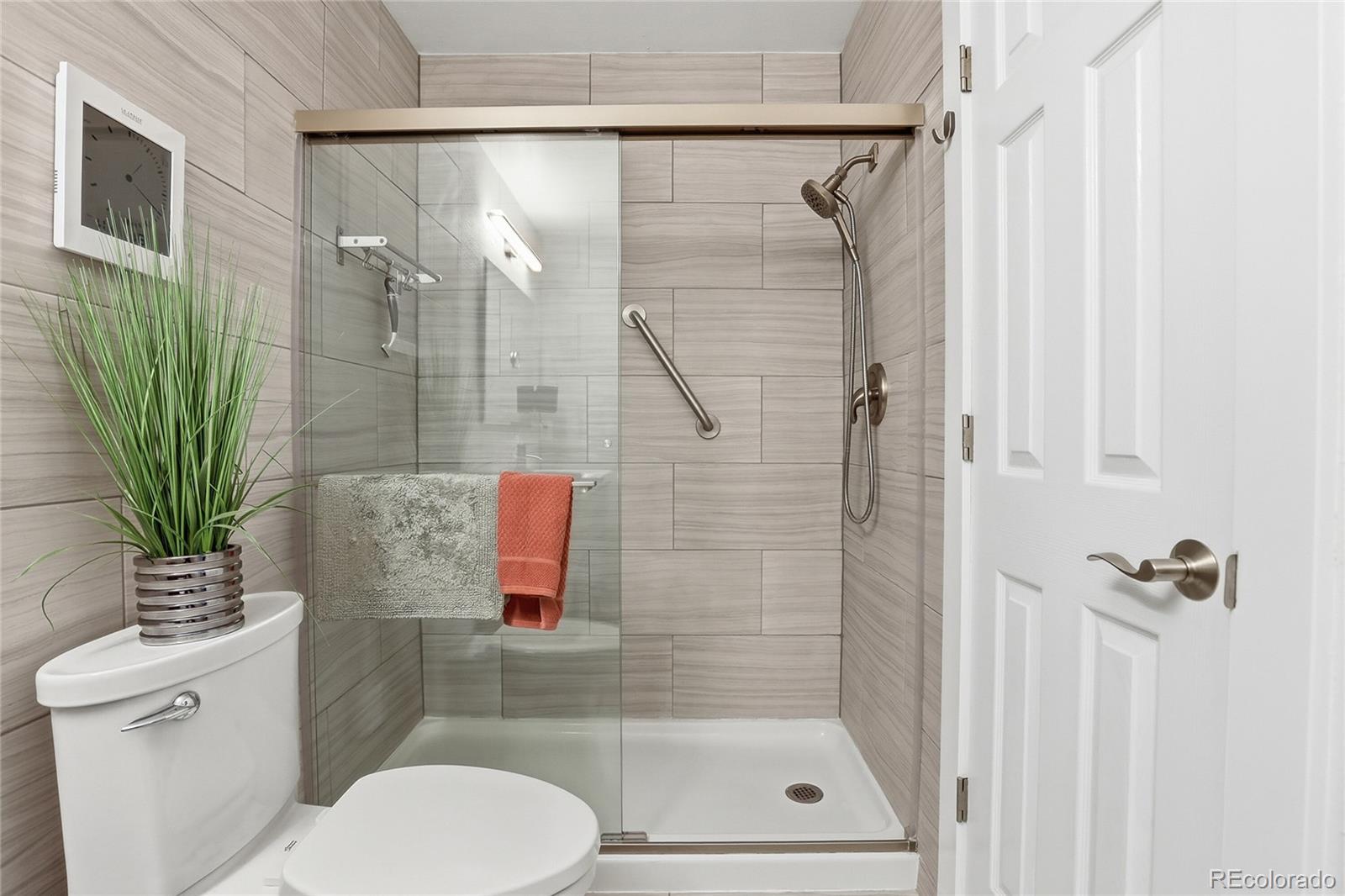 MLS Image #21 for 7900 e dartmouth avenue,denver, Colorado