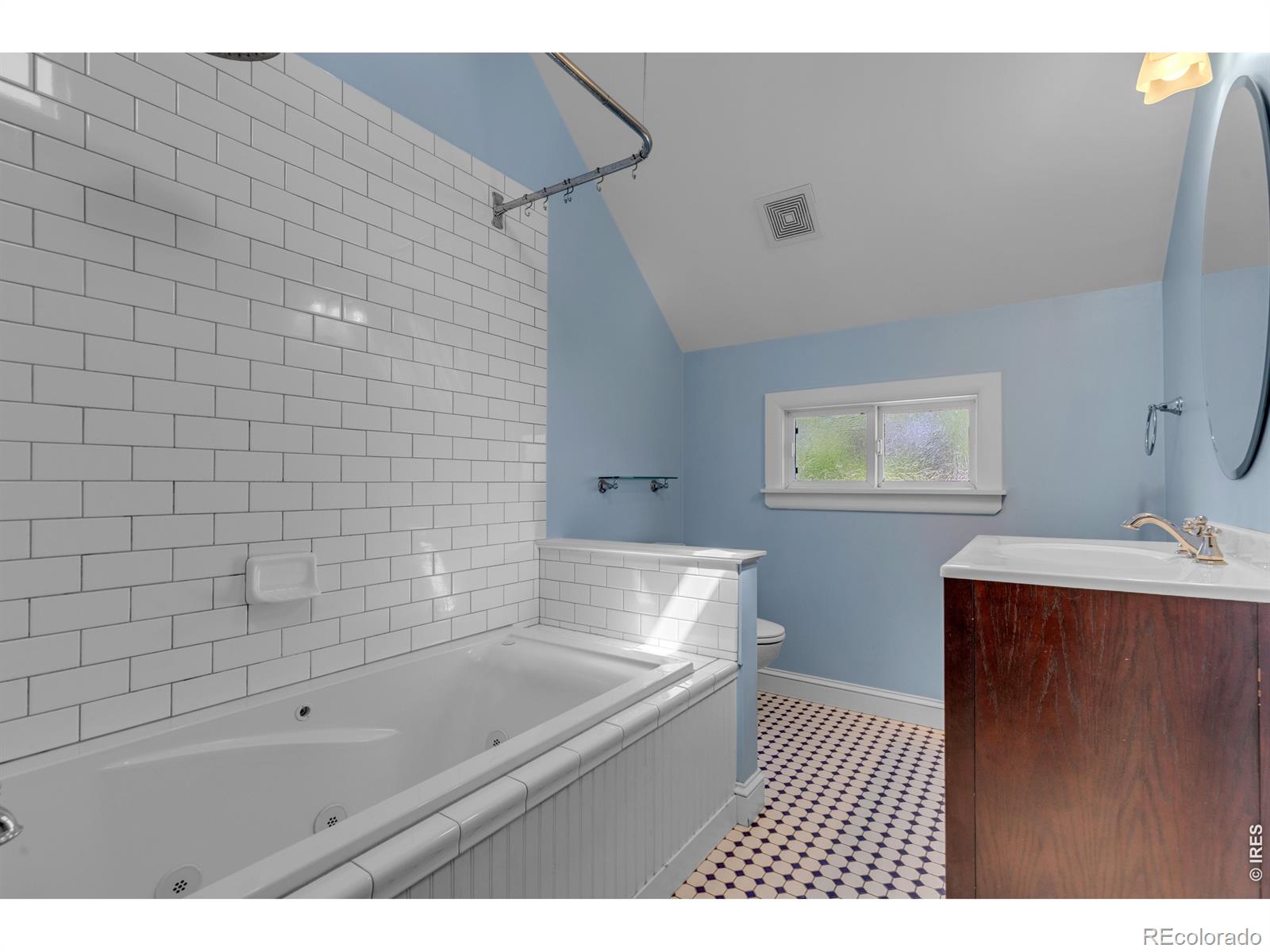 MLS Image #19 for 821  emery street,longmont, Colorado