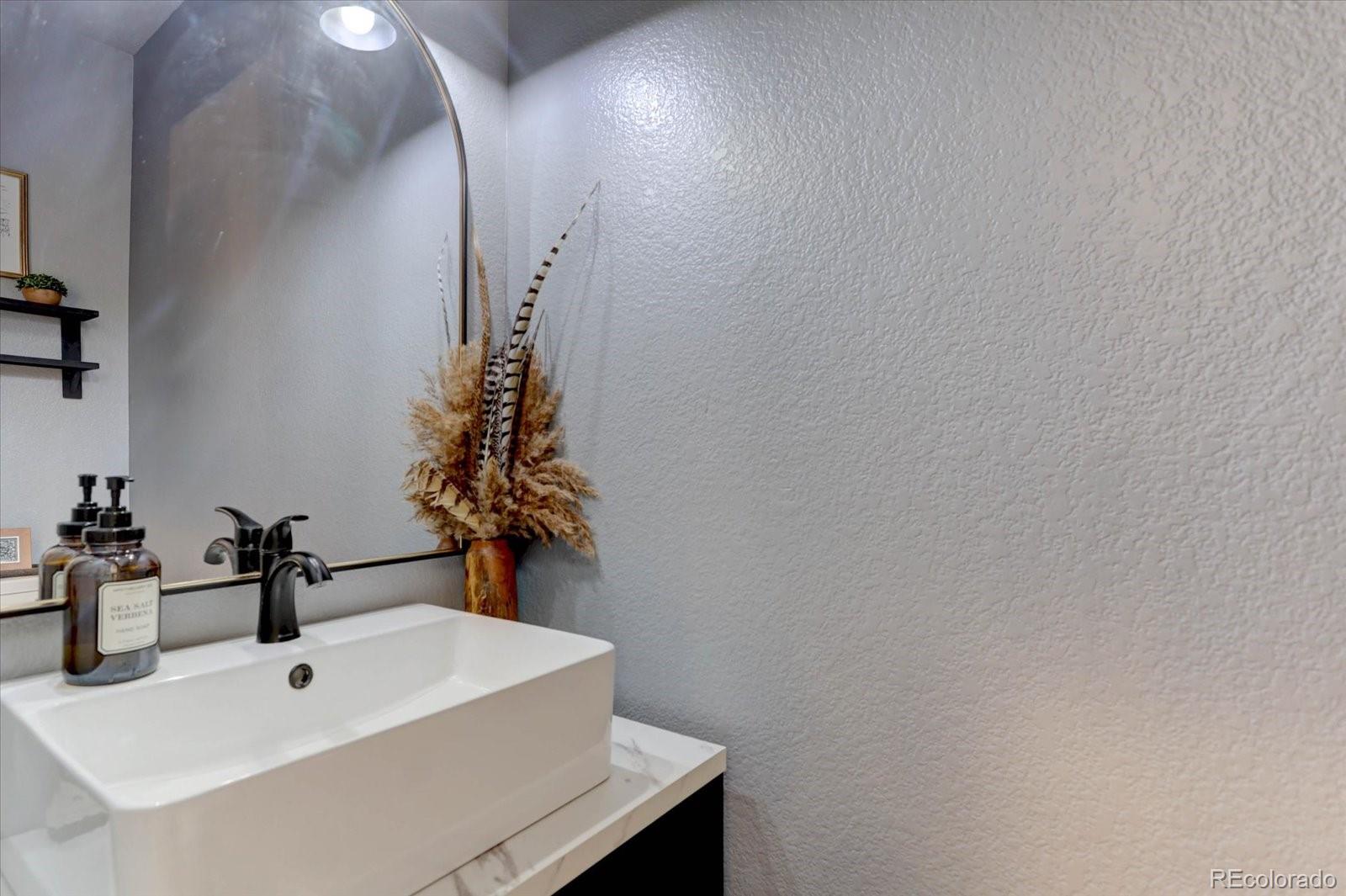 MLS Image #24 for 10493 w peakview place,littleton, Colorado
