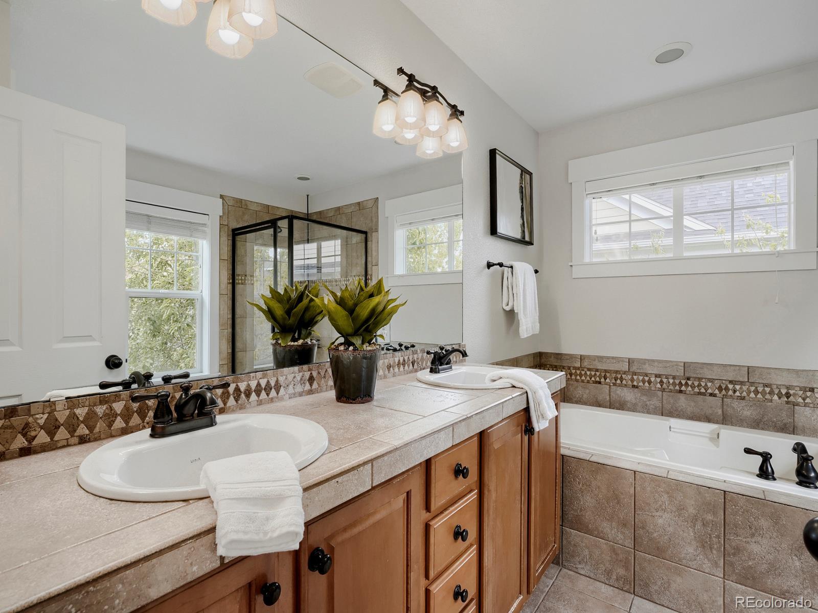 MLS Image #25 for 8169 e 23rd avenue,denver, Colorado