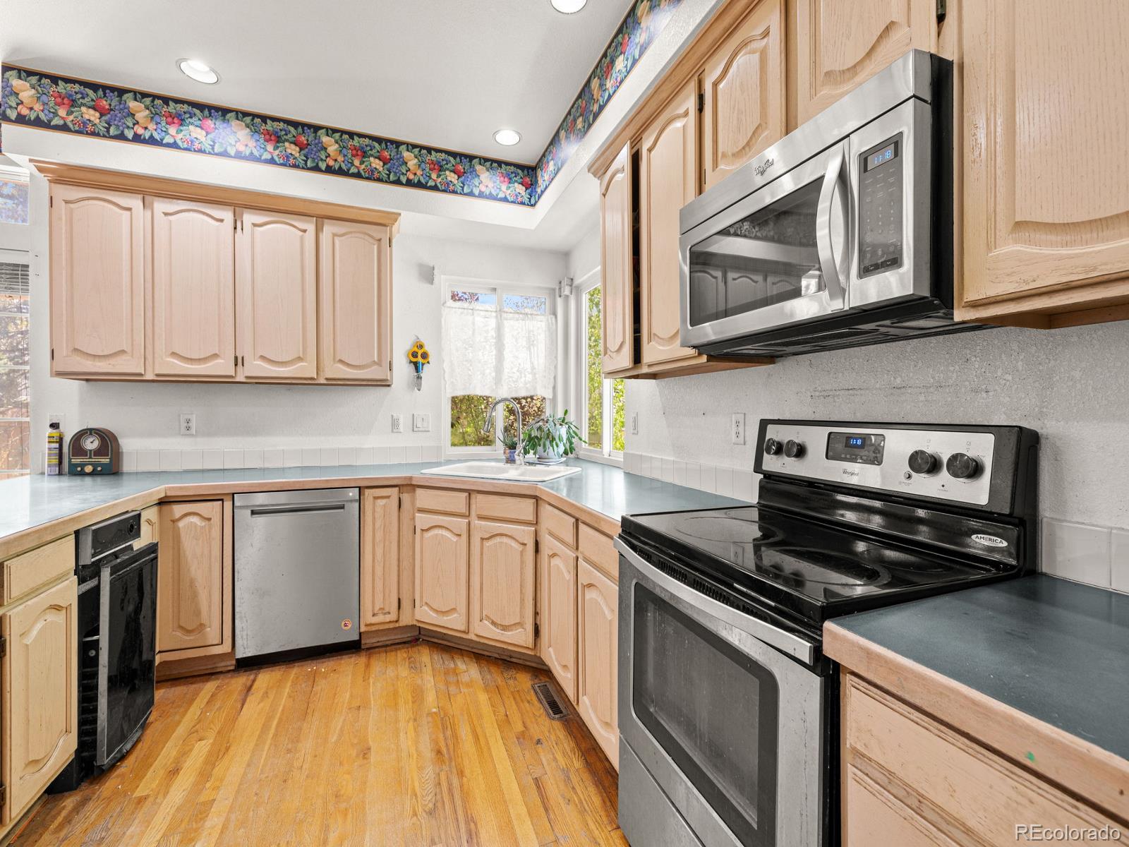 MLS Image #3 for 2358  weatherstone circle,highlands ranch, Colorado