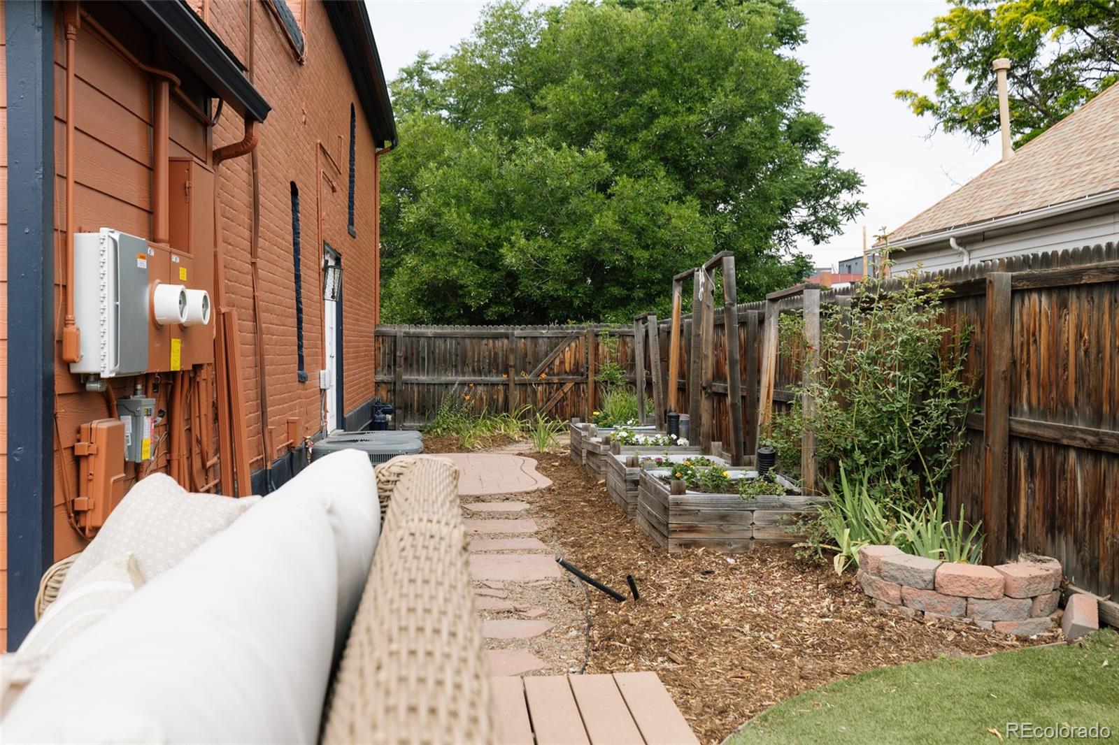 MLS Image #31 for 56  fox street,denver, Colorado