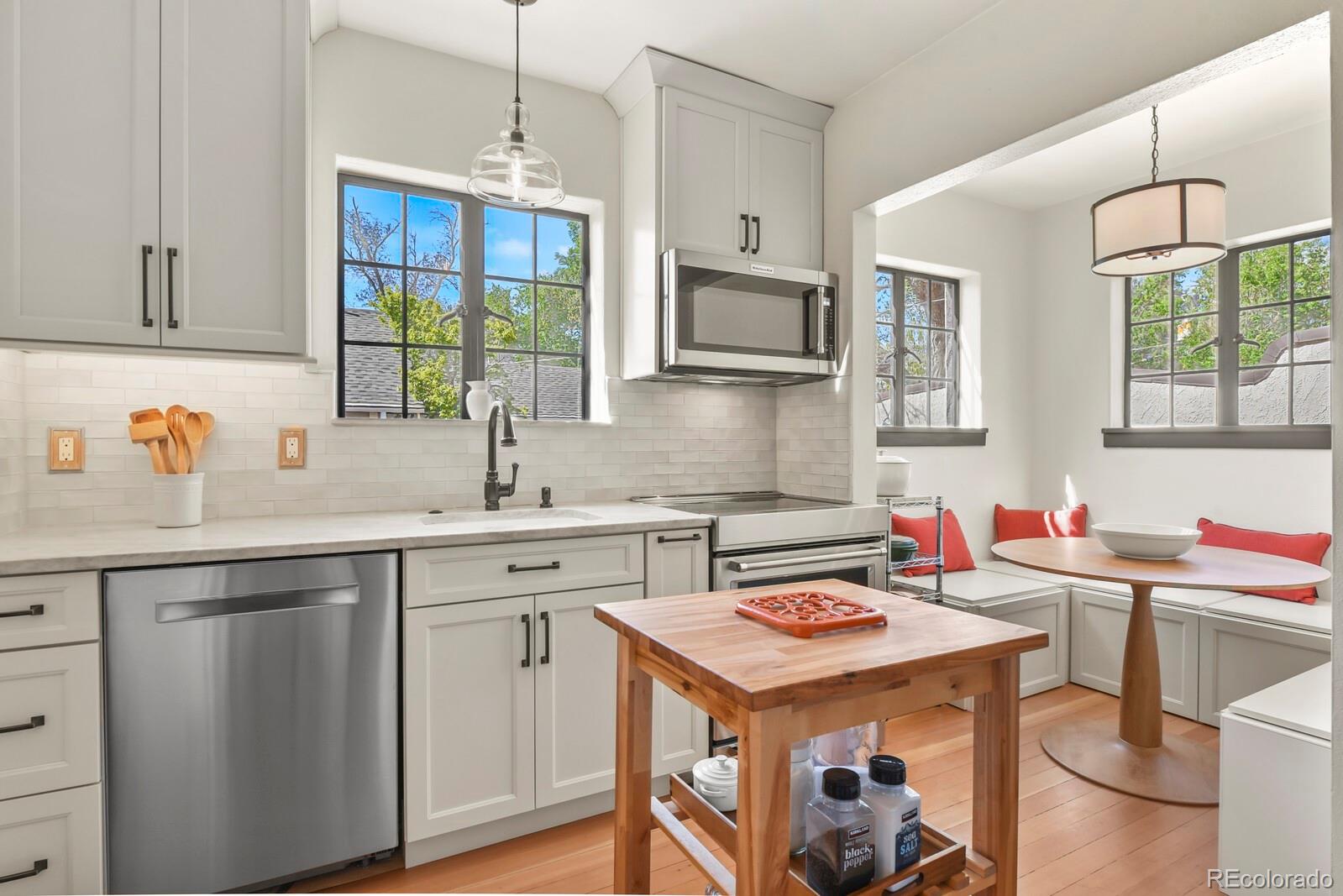 MLS Image #12 for 328 n logan avenue,colorado springs, Colorado