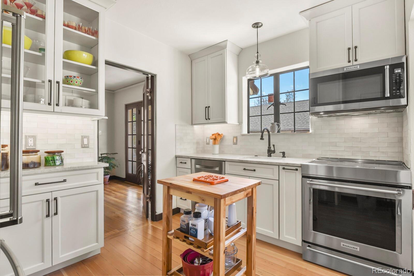 MLS Image #13 for 328 n logan avenue,colorado springs, Colorado