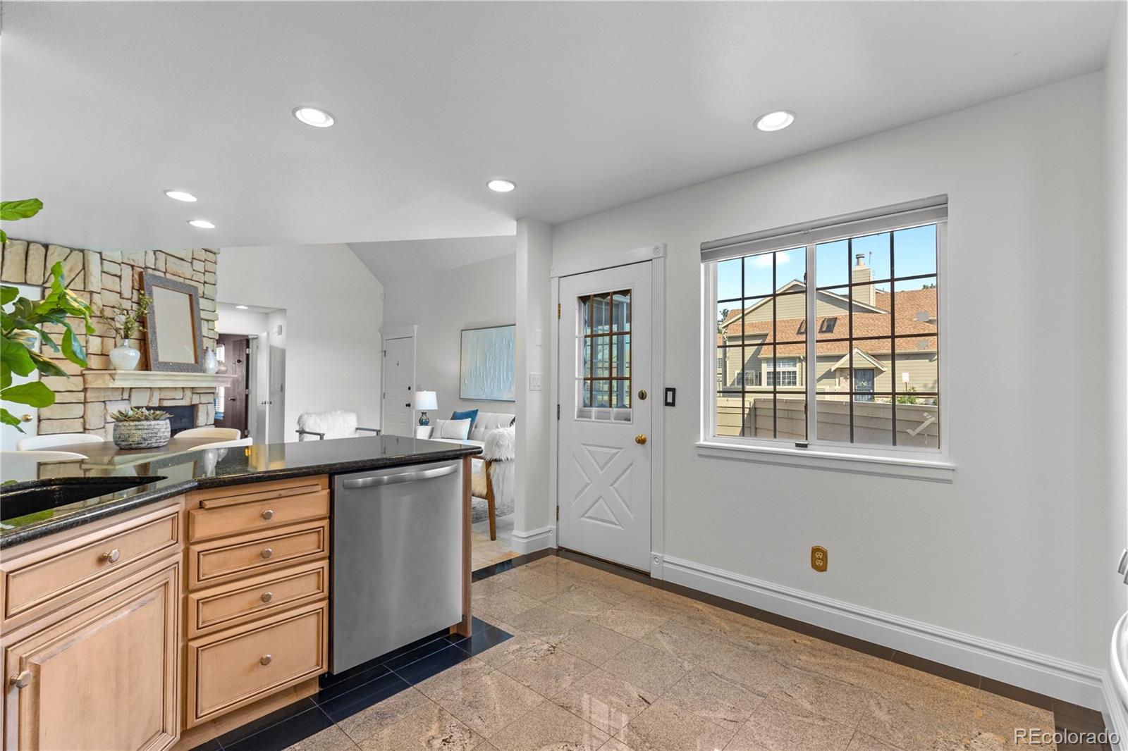 MLS Image #14 for 7373 e iowa avenue,denver, Colorado