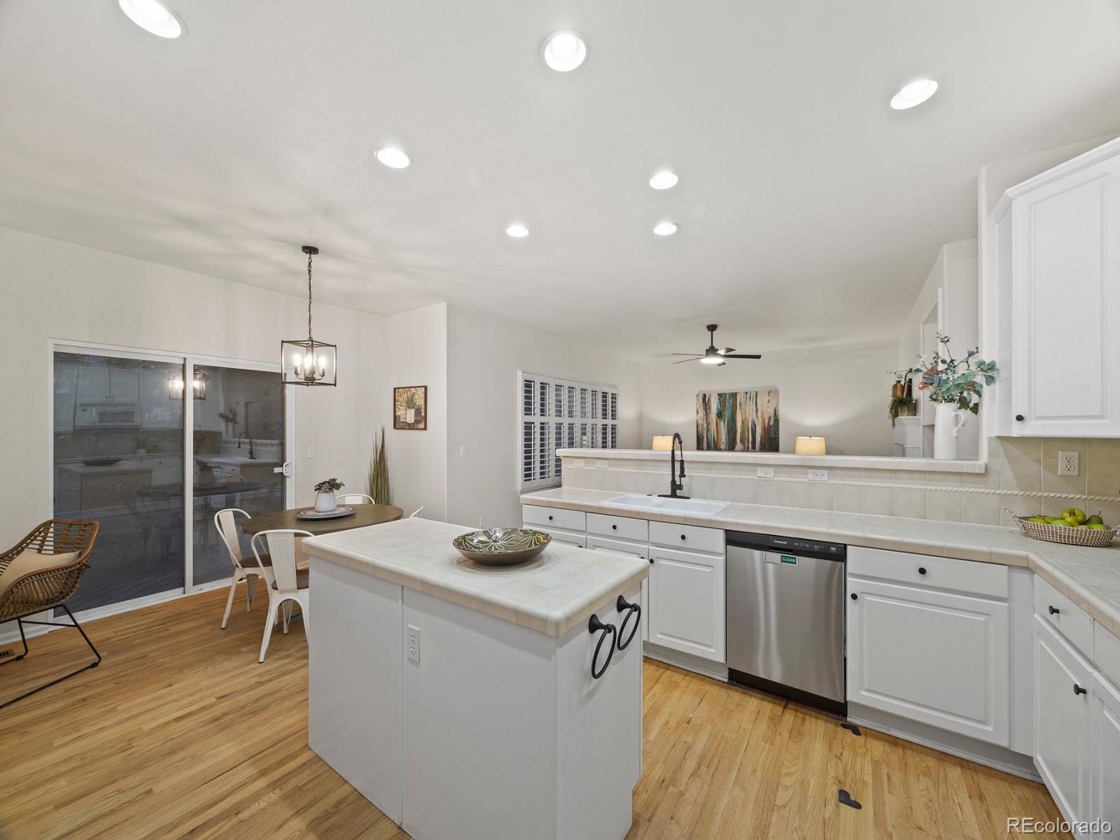 MLS Image #12 for 21122  white pine lane,parker, Colorado