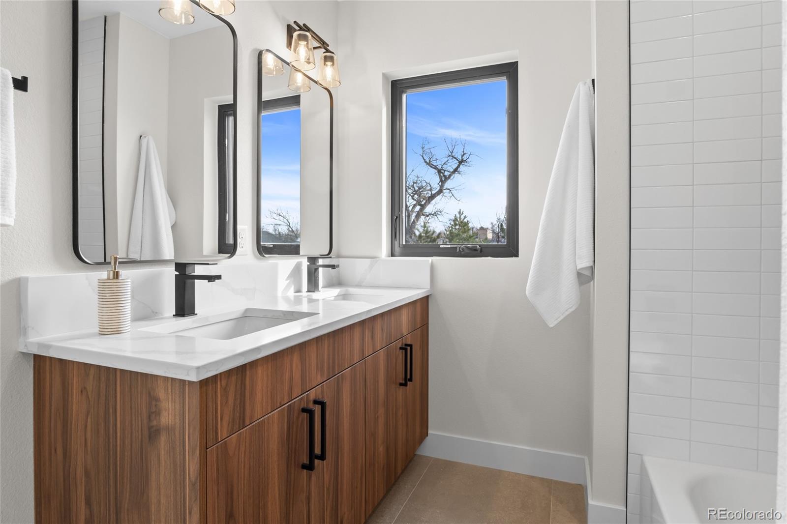 MLS Image #31 for 4151 s acoma street,englewood, Colorado