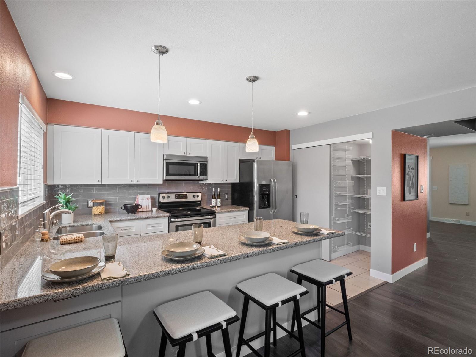 MLS Image #6 for 1019 s alkire street ,lakewood, Colorado