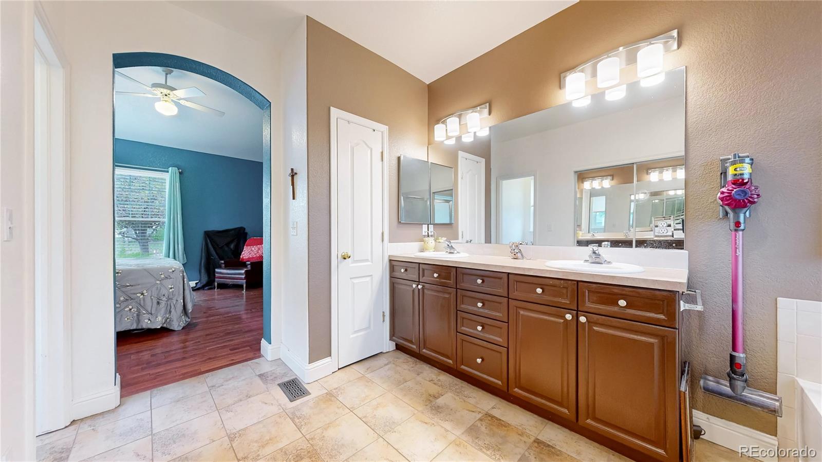 MLS Image #18 for 5121  mt arapaho circle,longmont, Colorado