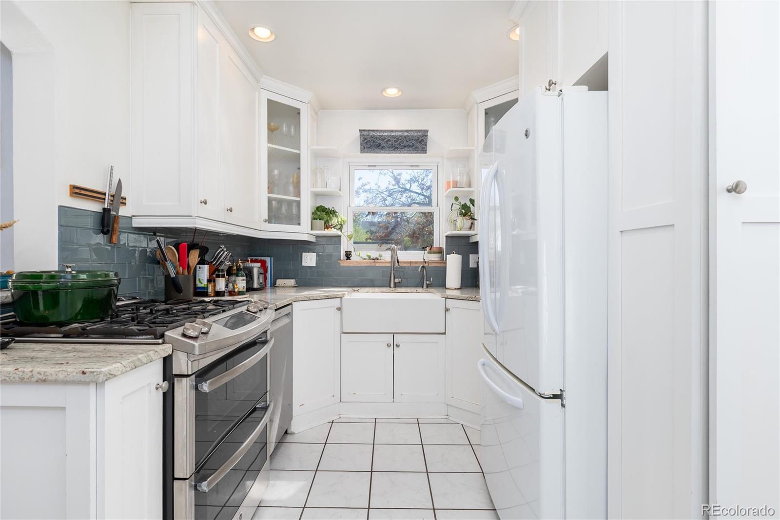 MLS Image #14 for 1690 s marion street,denver, Colorado