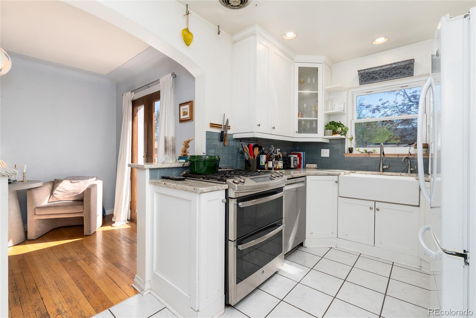 MLS Image #15 for 1690 s marion street,denver, Colorado