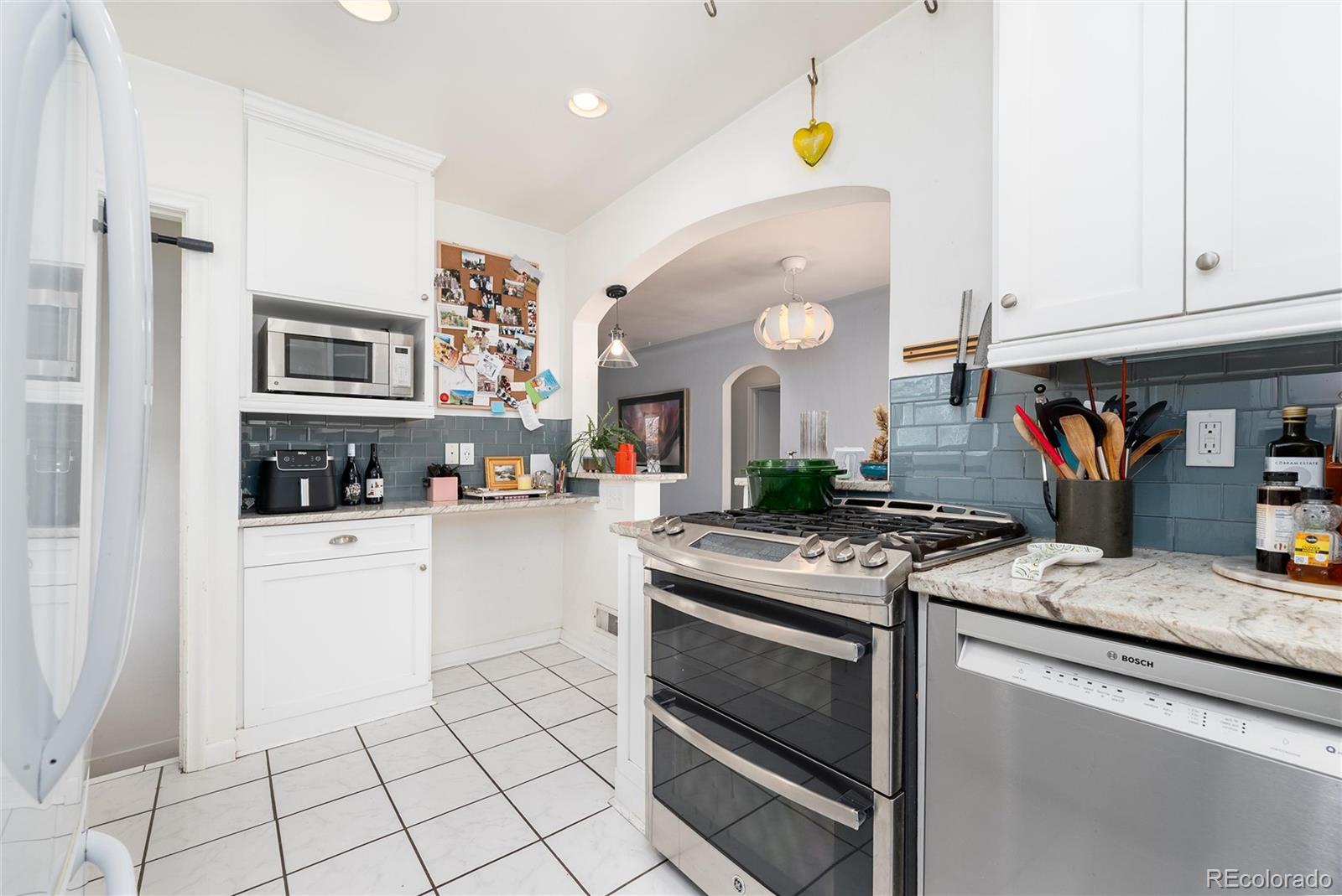 MLS Image #16 for 1690 s marion street,denver, Colorado