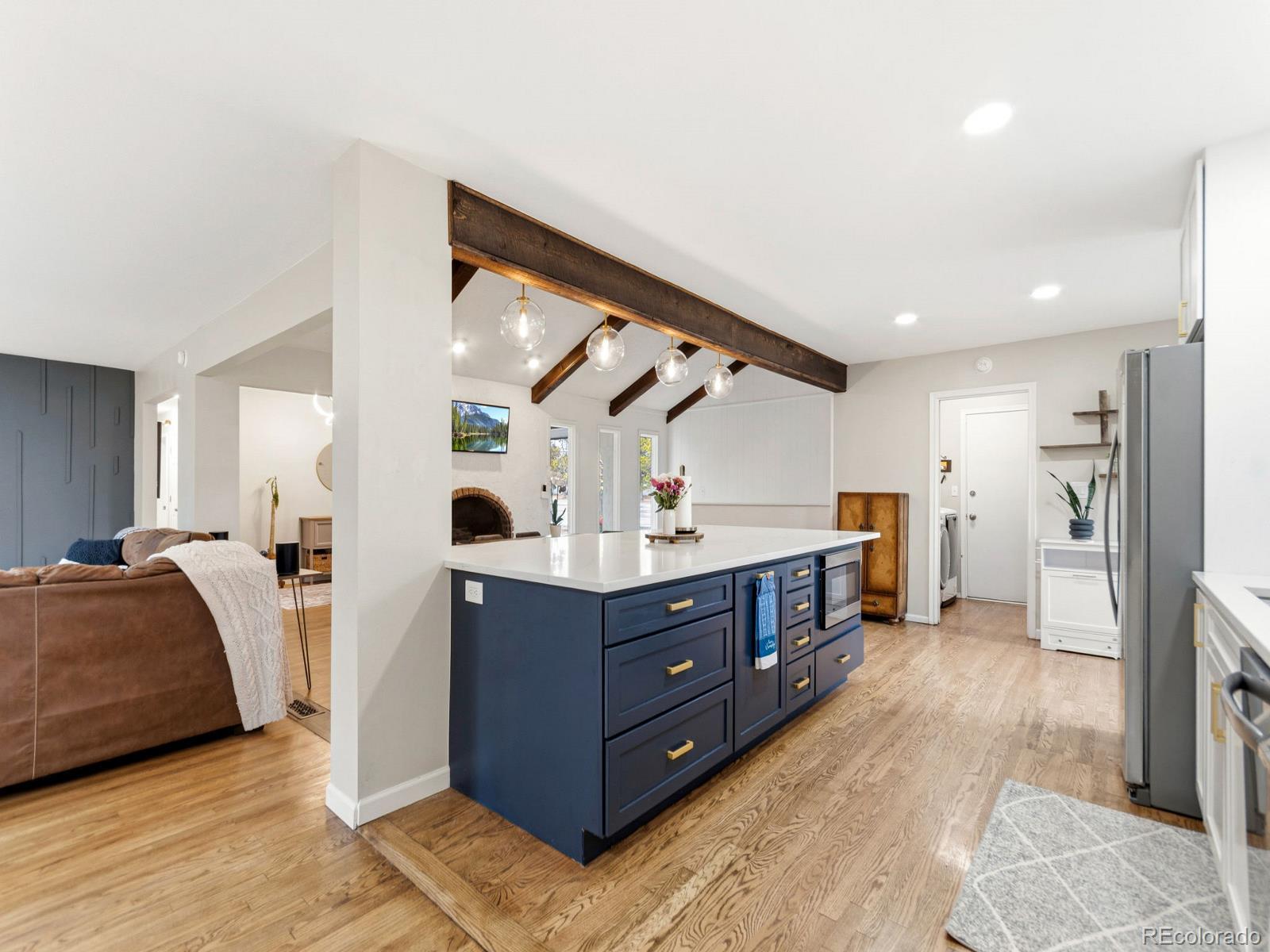 MLS Image #15 for 3620 s monaco parkway,denver, Colorado
