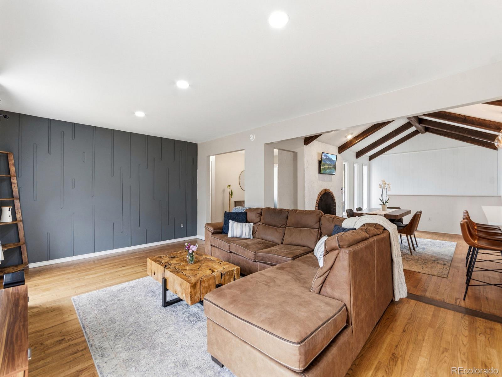 MLS Image #19 for 3620 s monaco parkway,denver, Colorado