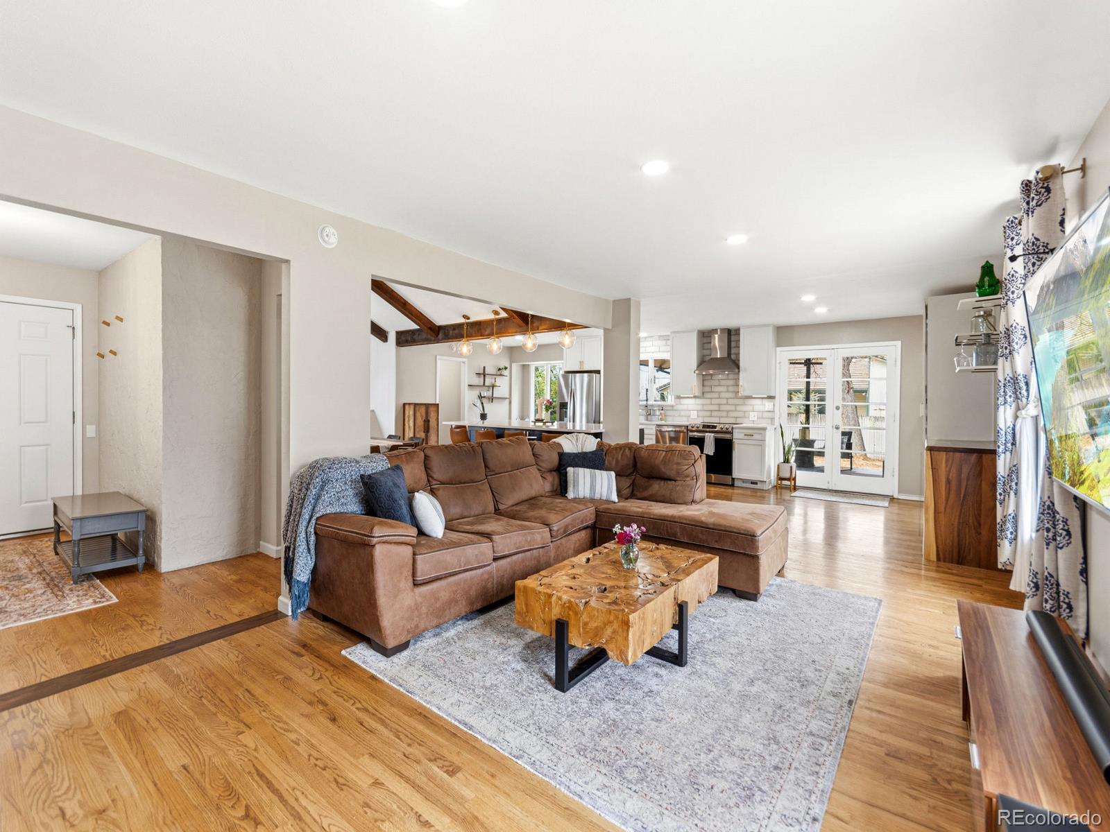 MLS Image #20 for 3620 s monaco parkway,denver, Colorado