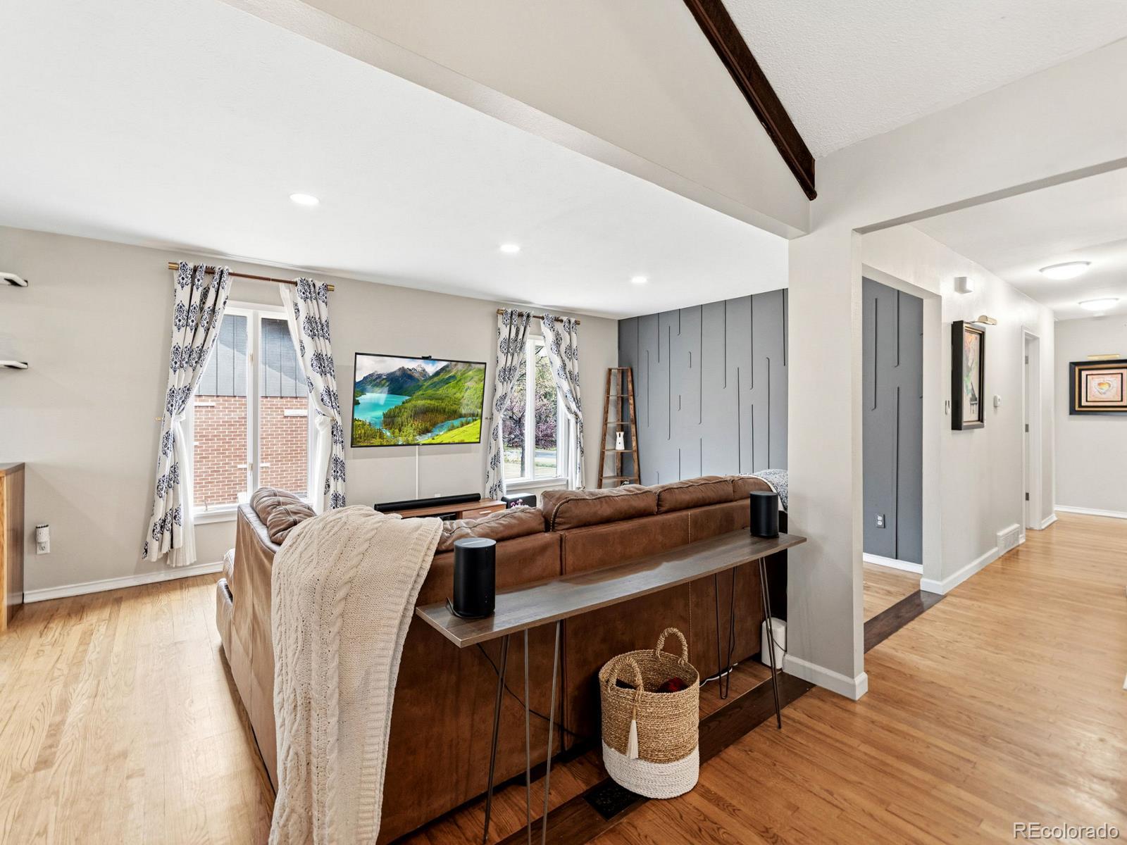 MLS Image #23 for 3620 s monaco parkway,denver, Colorado