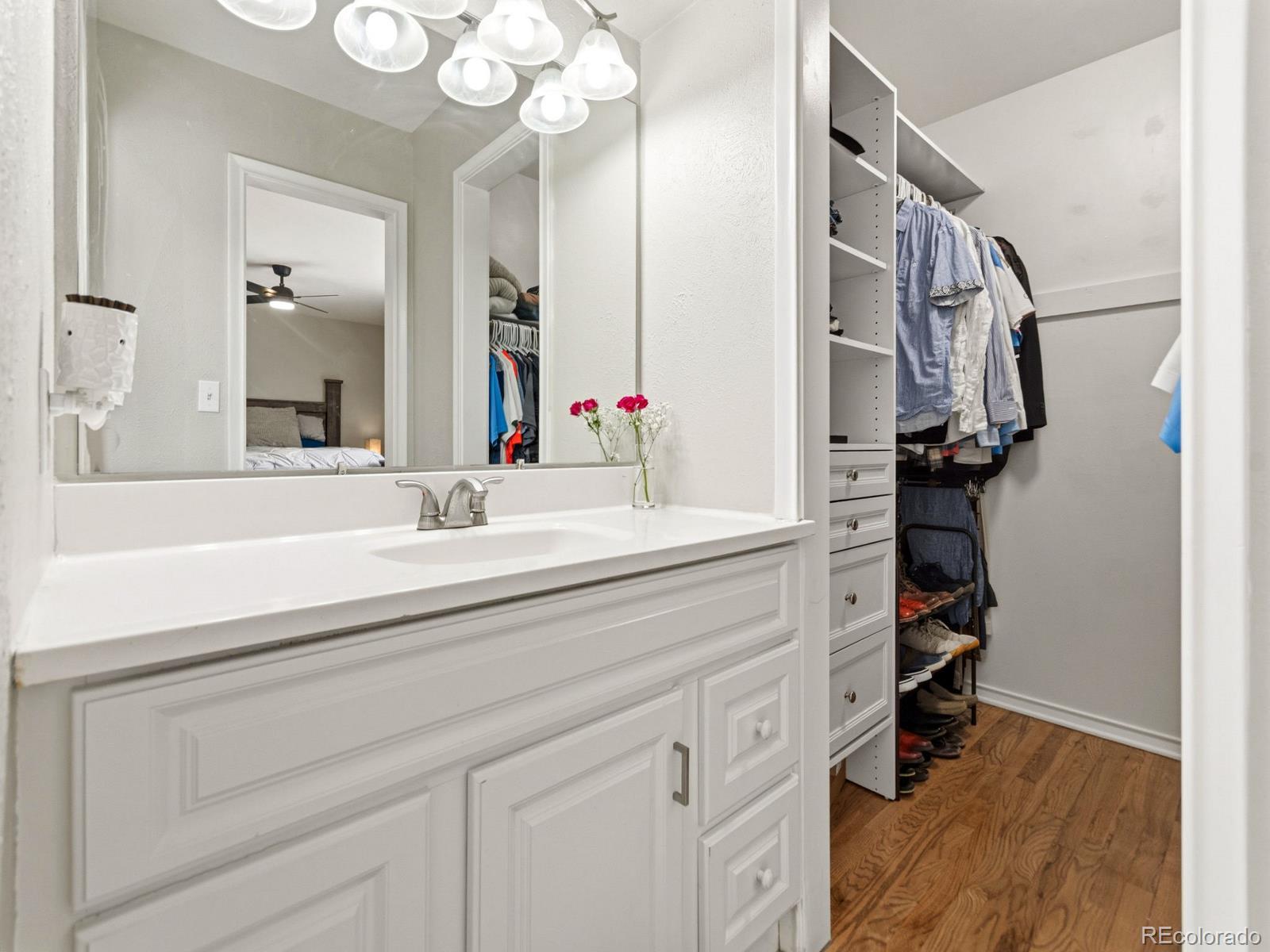 MLS Image #27 for 3620 s monaco parkway,denver, Colorado