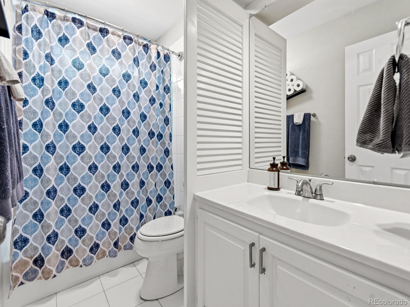 MLS Image #31 for 3620 s monaco parkway,denver, Colorado