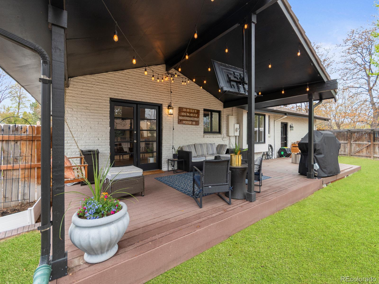 MLS Image #41 for 3620 s monaco parkway,denver, Colorado
