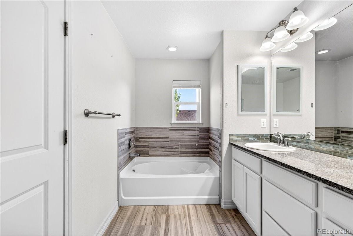 MLS Image #31 for 56534 e 24th avenue,strasburg, Colorado