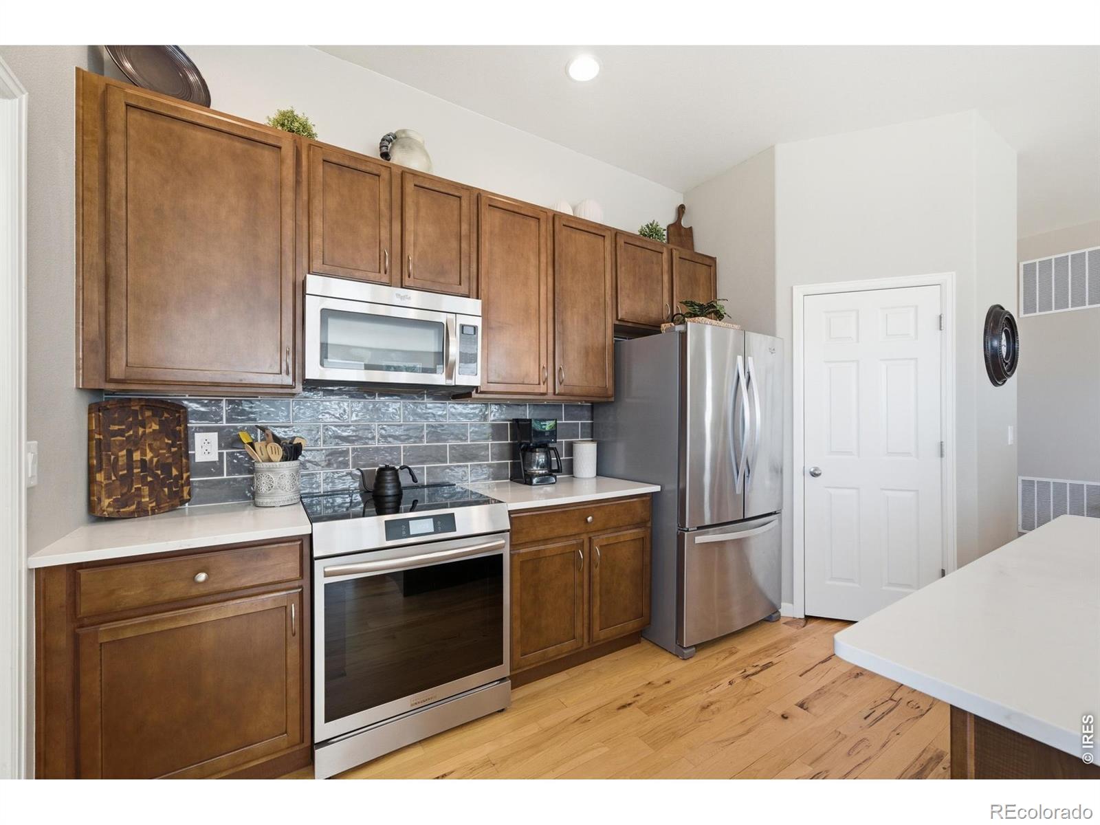MLS Image #11 for 5406  carriage hill court,timnath, Colorado