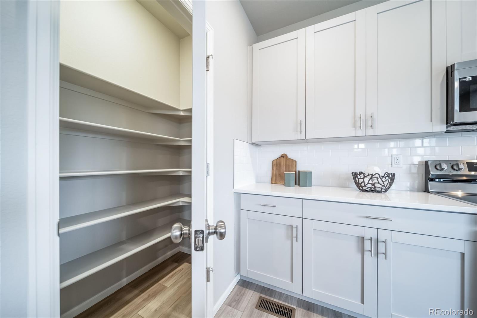 MLS Image #23 for 4293  alderwood drive,johnstown, Colorado
