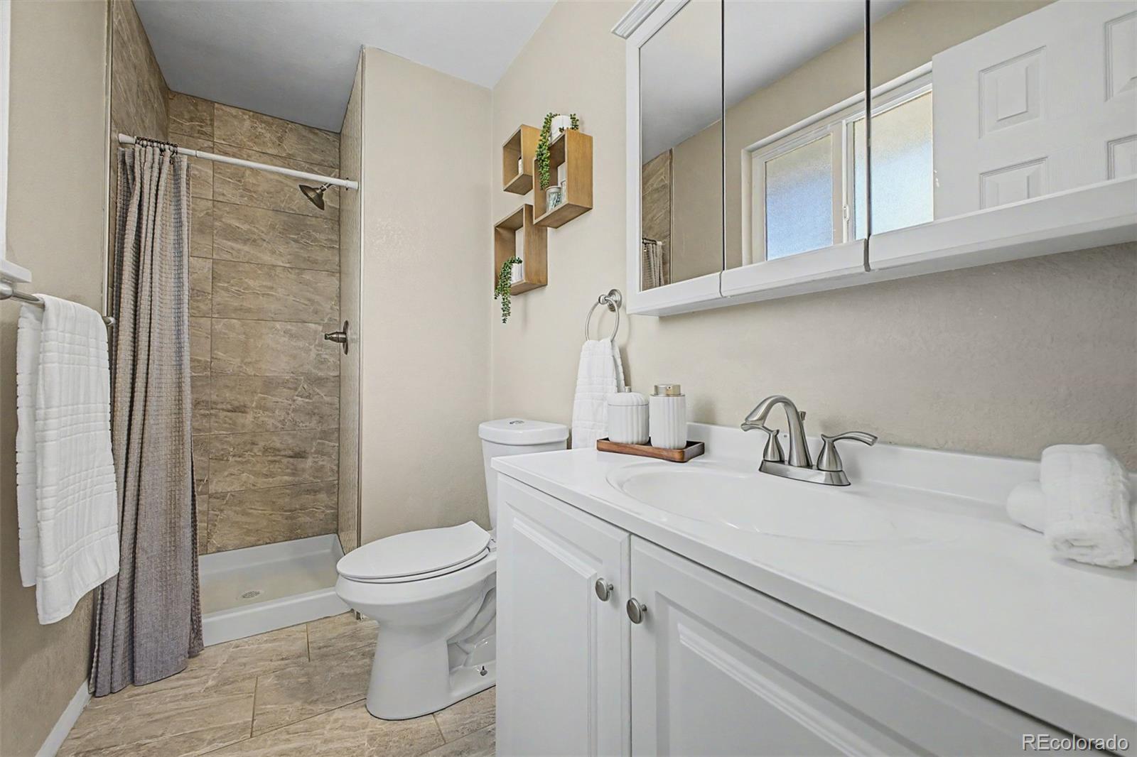 MLS Image #13 for 2115 s ammons street,lakewood, Colorado