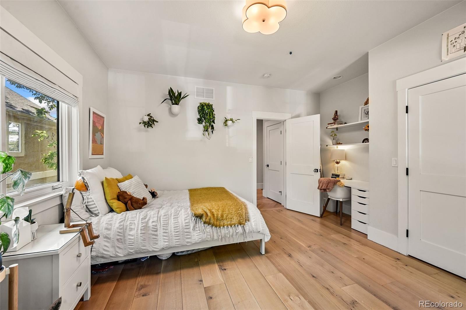 MLS Image #28 for 1927 s pennsylvania street,denver, Colorado