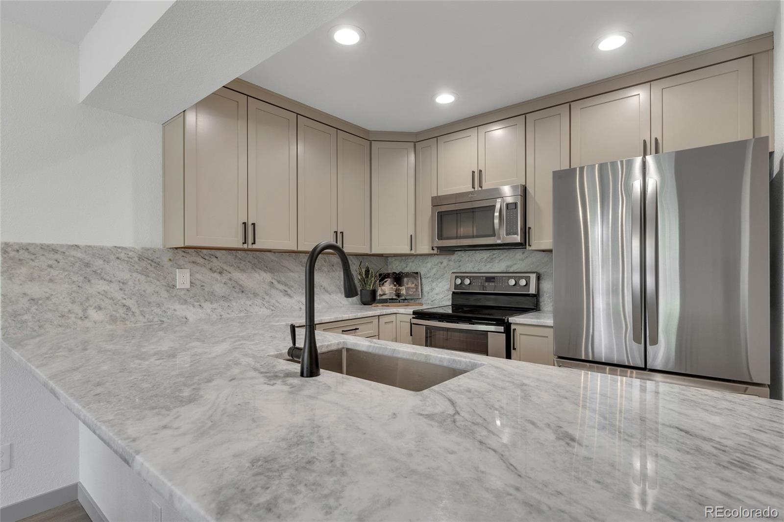 MLS Image #13 for 8783  allison drive d,arvada, Colorado