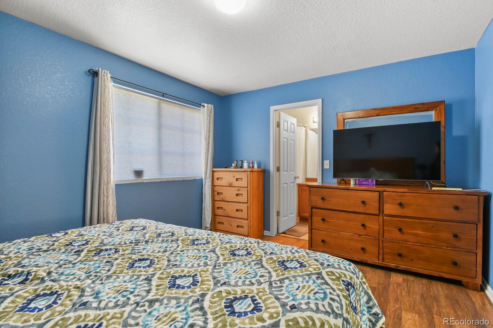 MLS Image #18 for 18620 e 46th avenue,denver, Colorado