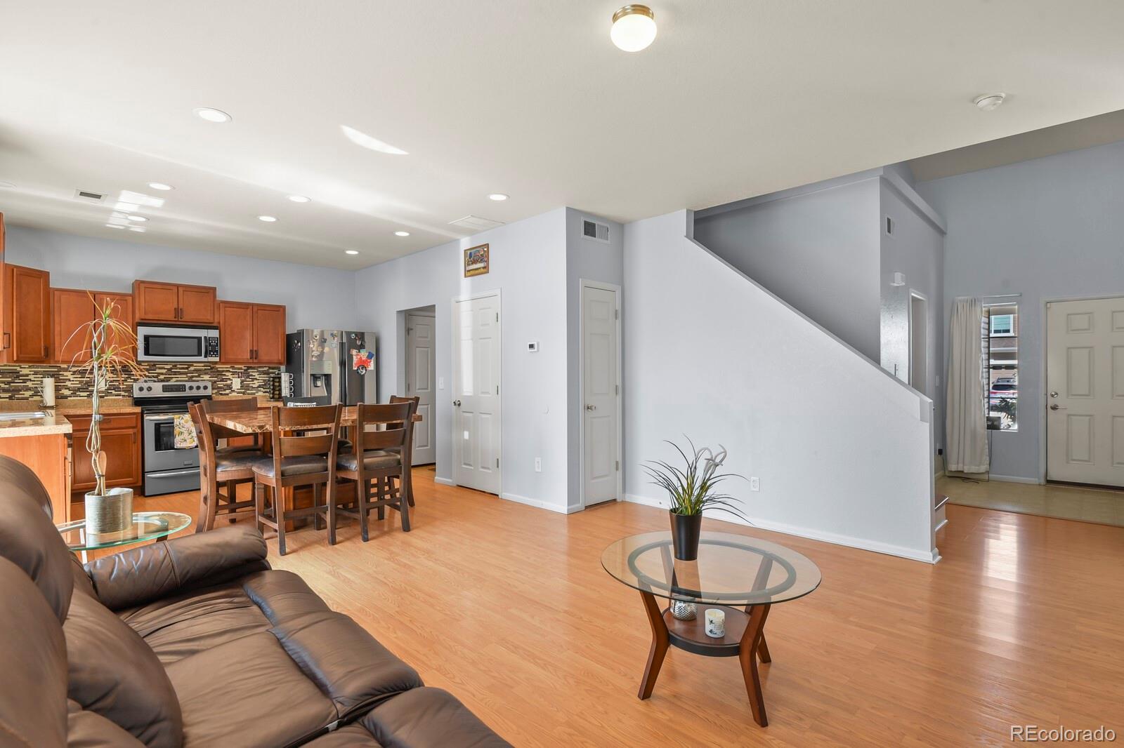MLS Image #8 for 18620 e 46th avenue,denver, Colorado