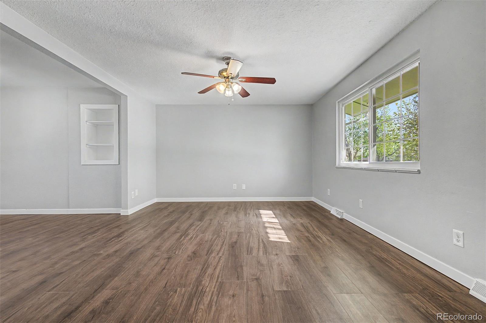 MLS Image #4 for 875  memphis street,aurora, Colorado