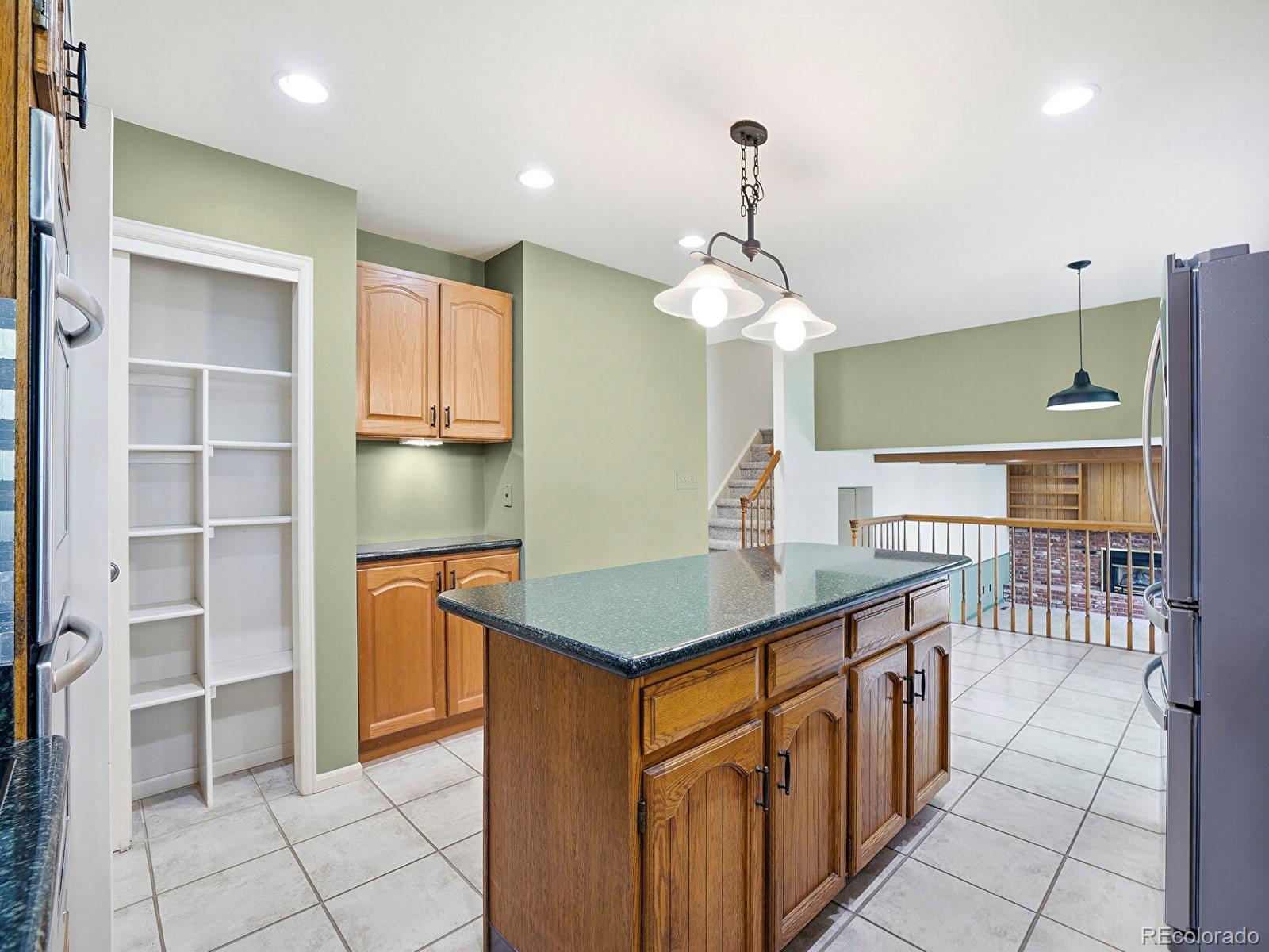 MLS Image #11 for 5123 s iris way,littleton, Colorado