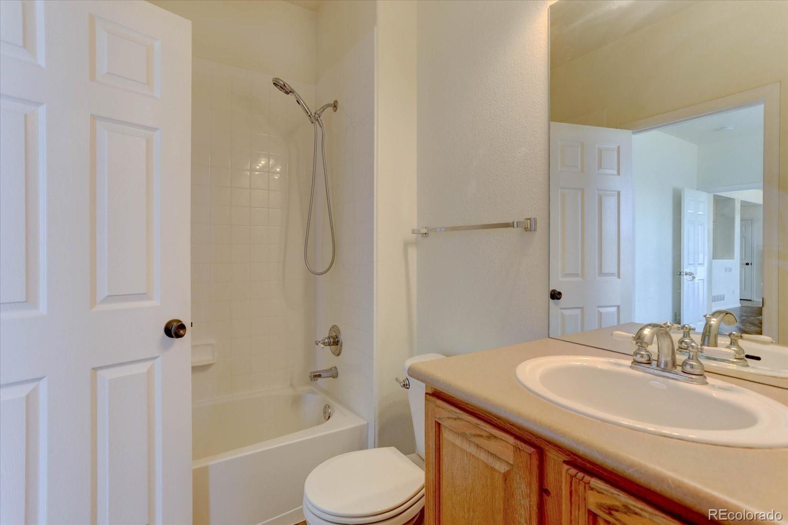 MLS Image #16 for 20436 e flora drive,aurora, Colorado