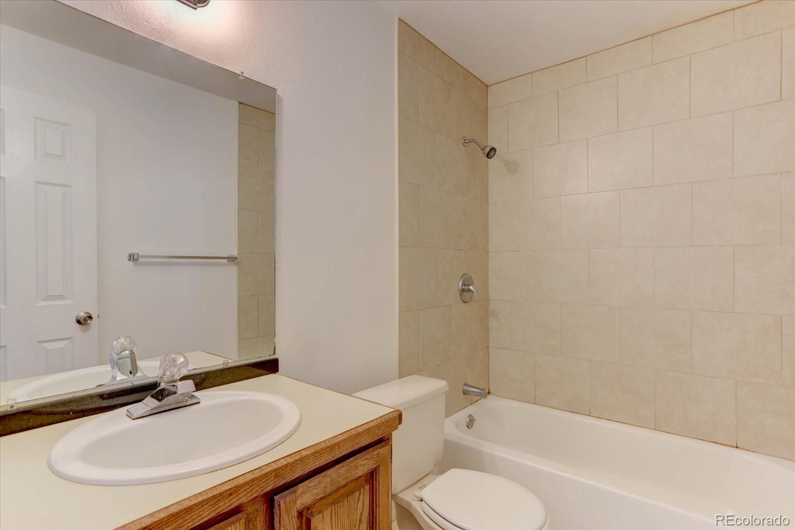 MLS Image #39 for 20436 e flora drive,aurora, Colorado