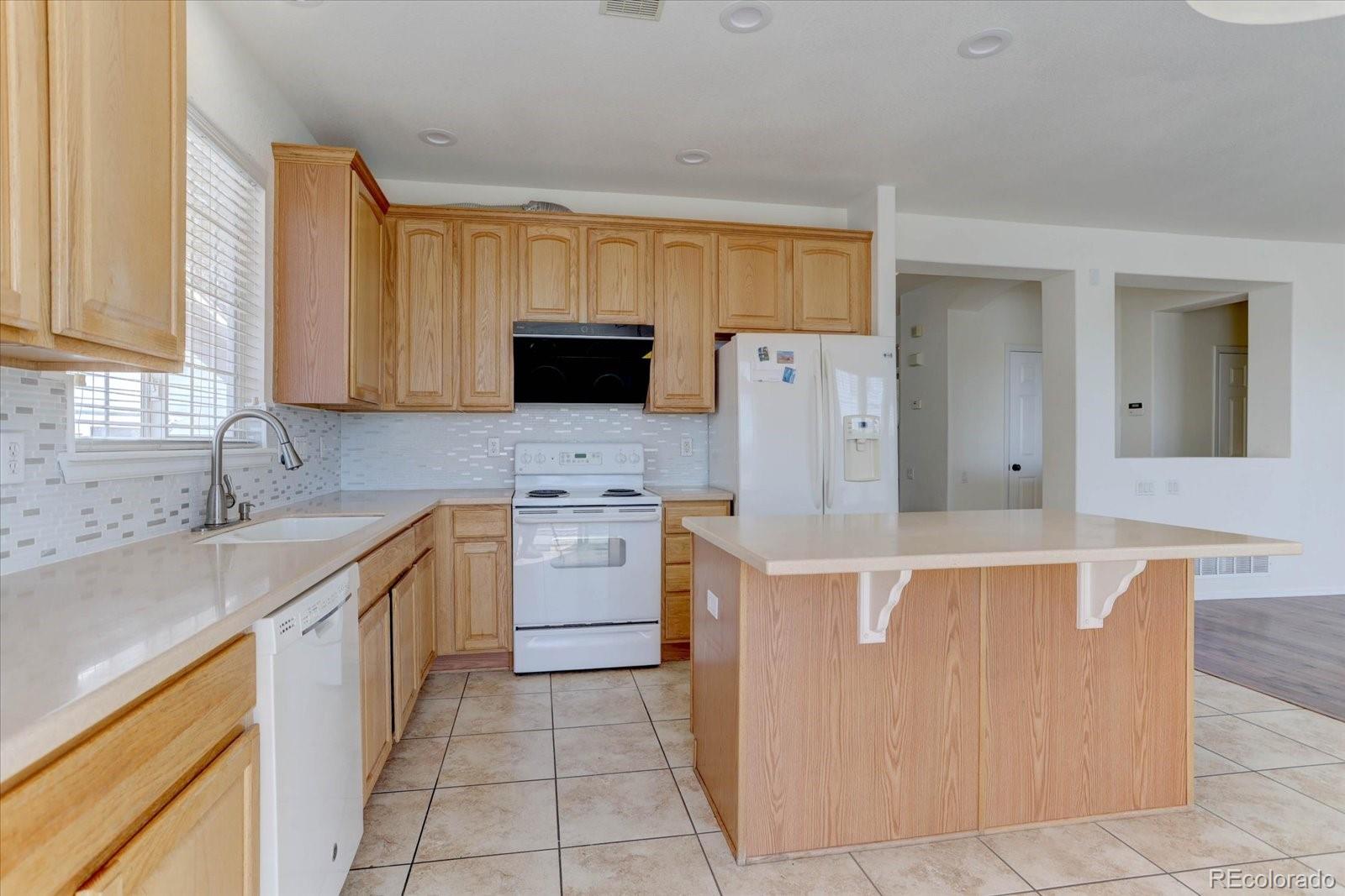 MLS Image #6 for 20436 e flora drive,aurora, Colorado