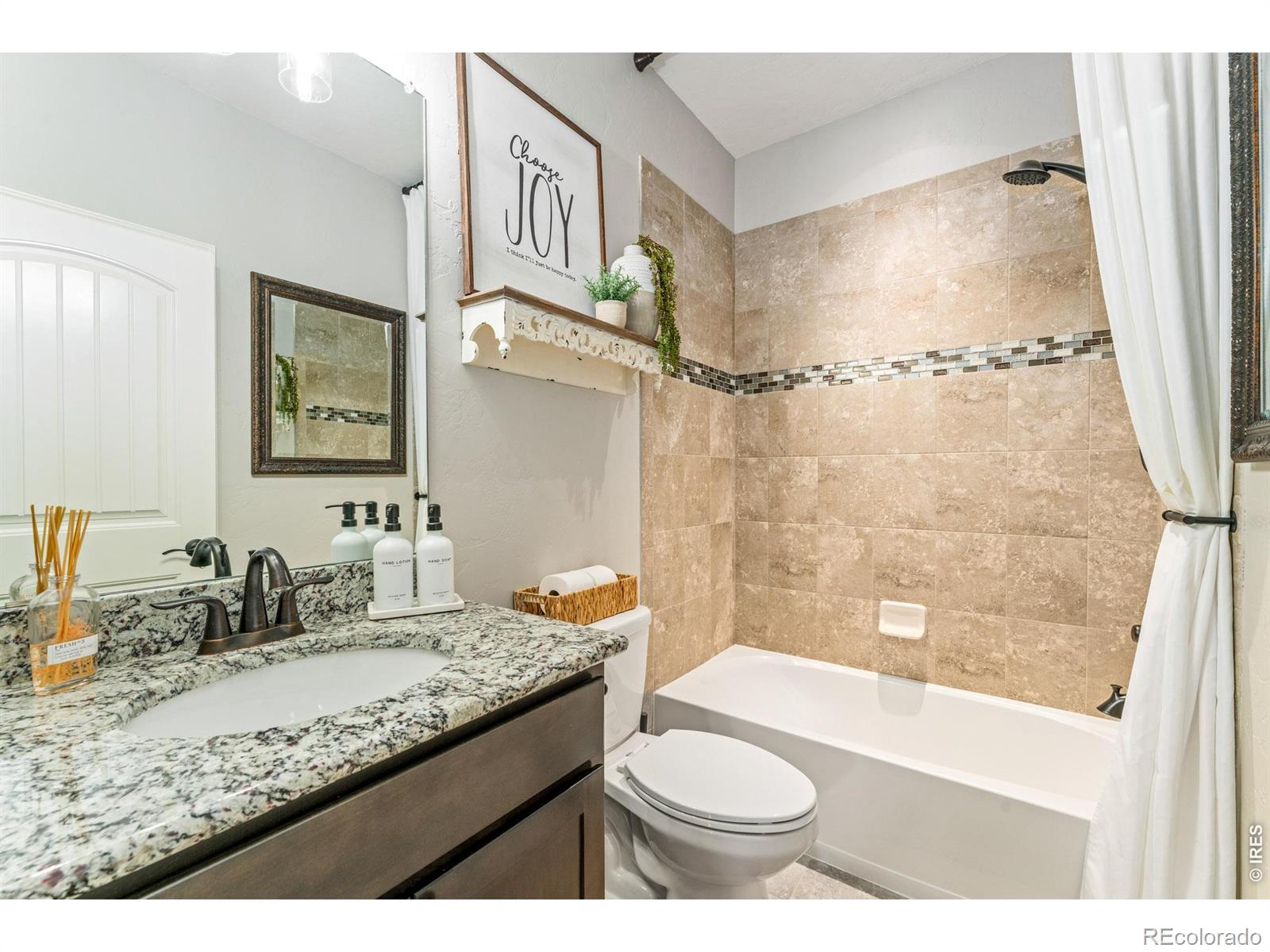 MLS Image #27 for 693  biscayne court,berthoud, Colorado