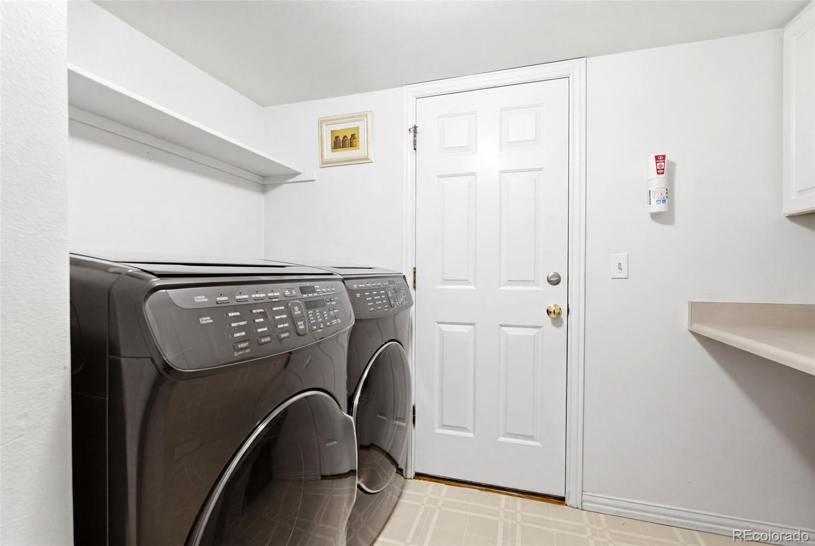 MLS Image #16 for 2207 s lima court,aurora, Colorado