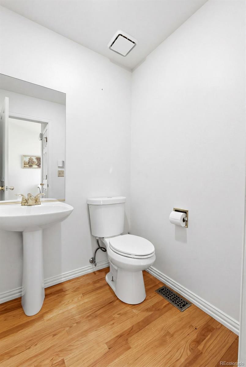 MLS Image #17 for 2207 s lima court,aurora, Colorado